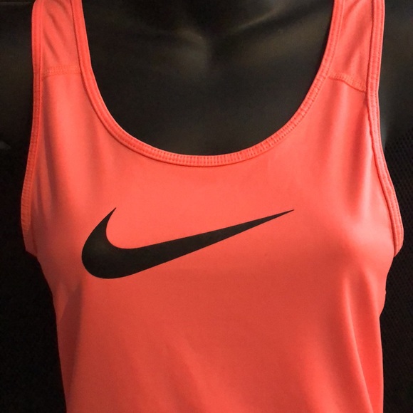 Nike dri fit Razorback tank top size small - Picture 2 of 5